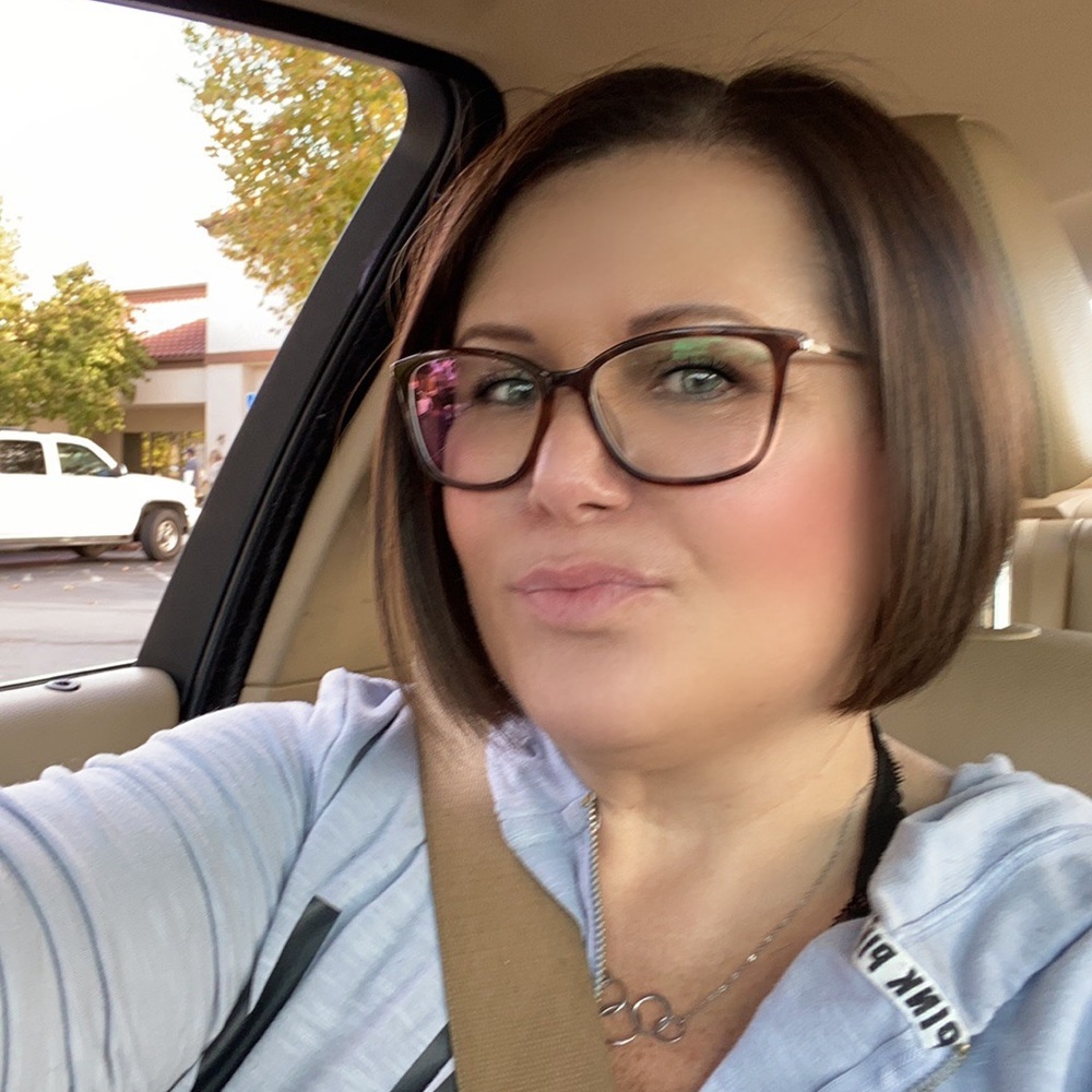 Meet your Posher, Tonya